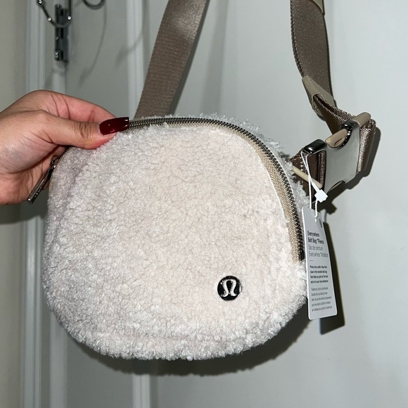 lululemon athletica Handbags - brand new lulu lemon 🍋